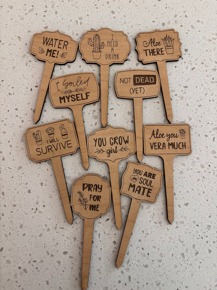 FUNNY PLANT STAKES