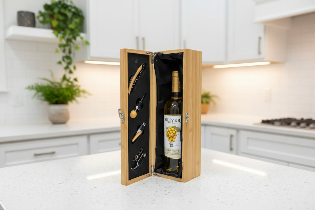 Personalized bamboo wine box with engraved logo, closed gift case (wine not included)
