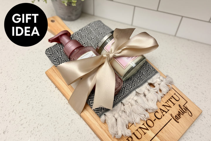 Personalized rubberwood cutting board with engraved family name, custom kitchen gift for weddings, housewarmings, and closing gifts